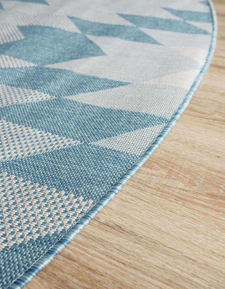 10' x 10' Easy-Clean Modern Indoor / Outdoor Round Rug