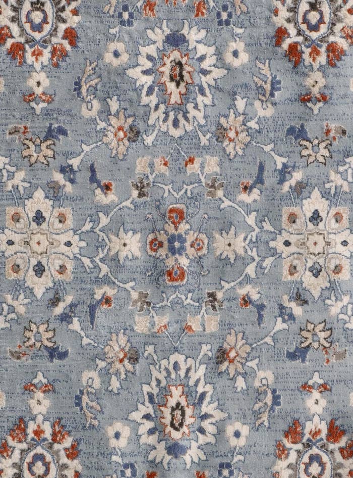 Detail image of 7' 10 x 14' 10 Charlotte Runner Rug