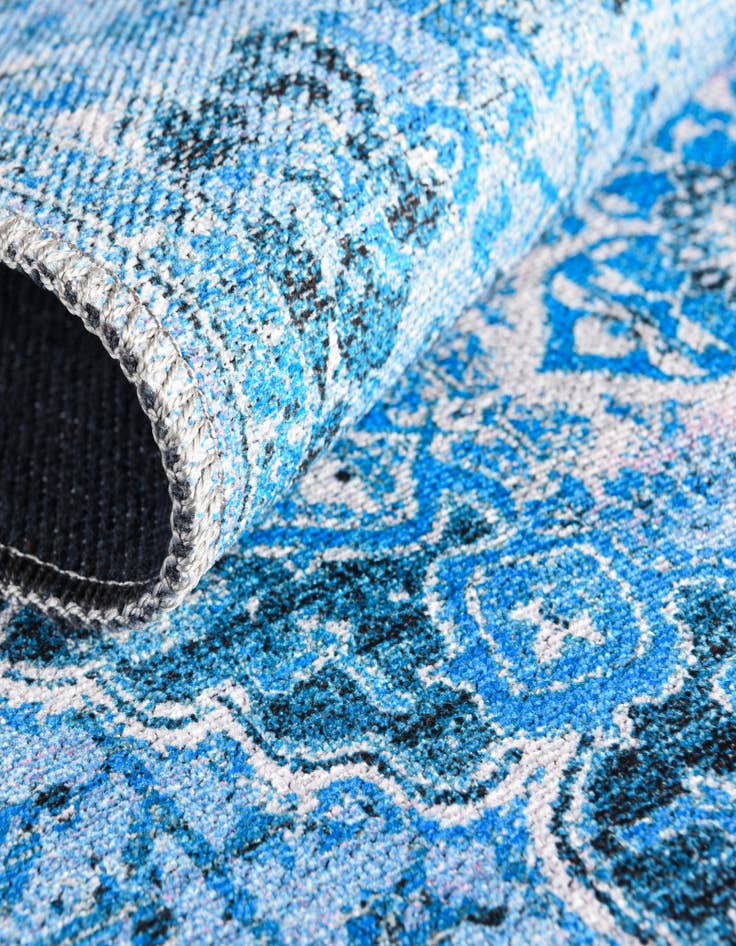 Detail image of 2' x 9' 10 Washable Francesca Runner Rug