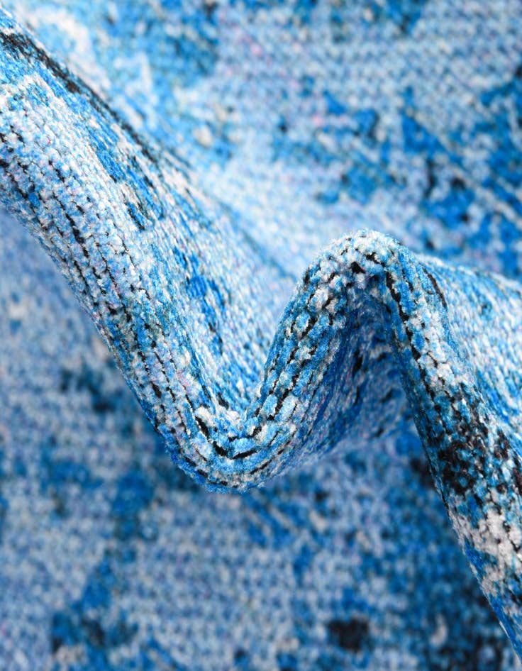 Detail image of 2' x 9' 10 Washable Francesca Runner Rug