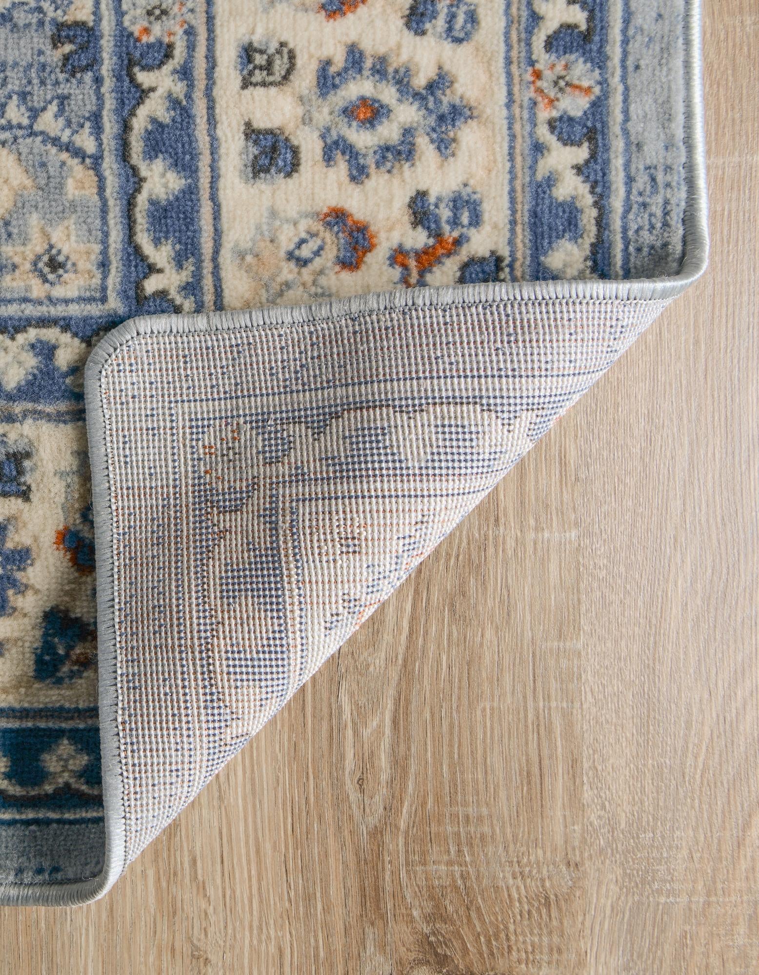 5' 3 x 5' 3 Charlotte Square Rug
