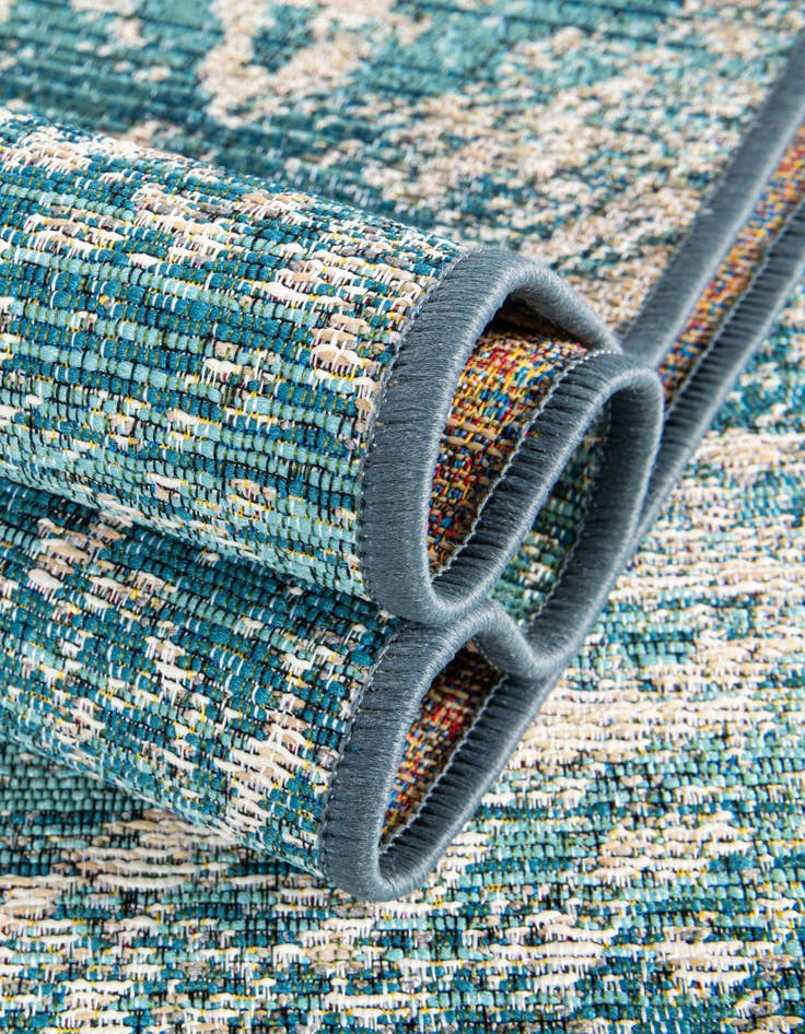 Detail image of 7' 10 x 7' 10  Washable Modern Indoor / Outdoor Square Rug