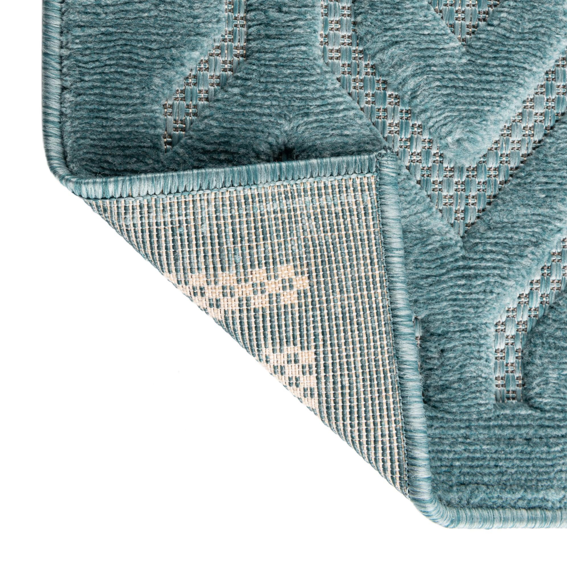 7' 10 x 7' 10 Easy-Clean Trellis Textured Indoor / Outdoor Square Rug