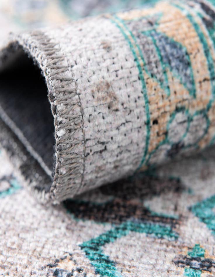 Detail image of 7' 10 x 7' 10  Washable Yara Octagon Rug