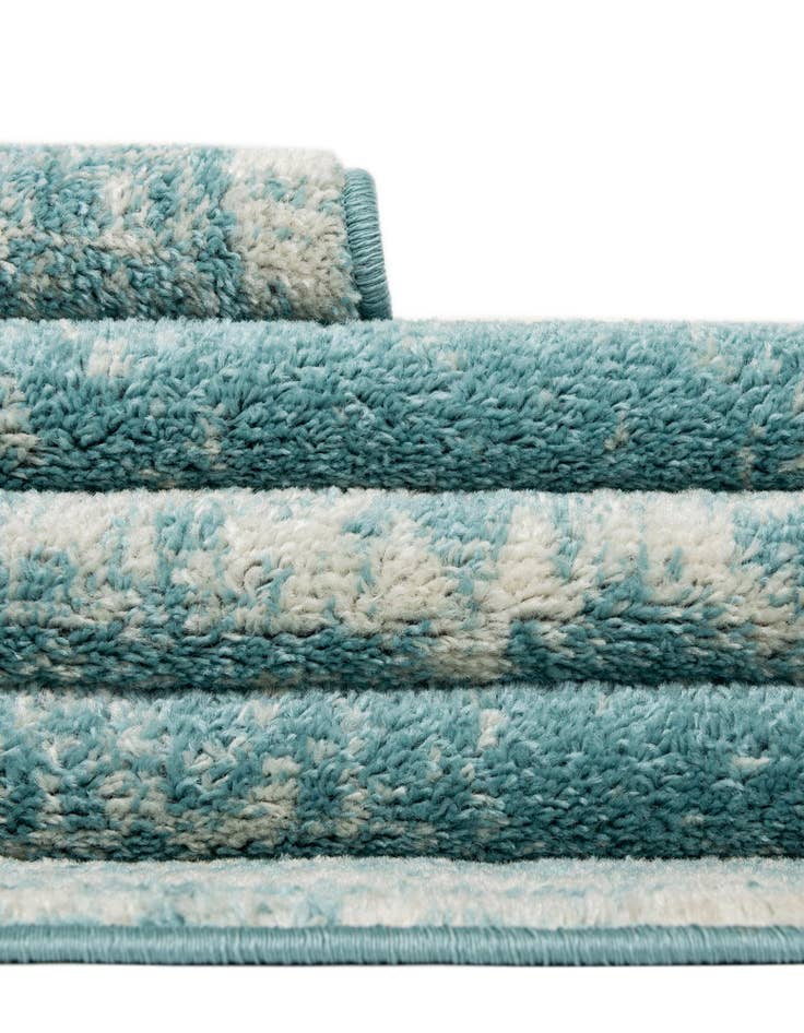 Detail image of 5' 3 x 8' Dover Oval Rug