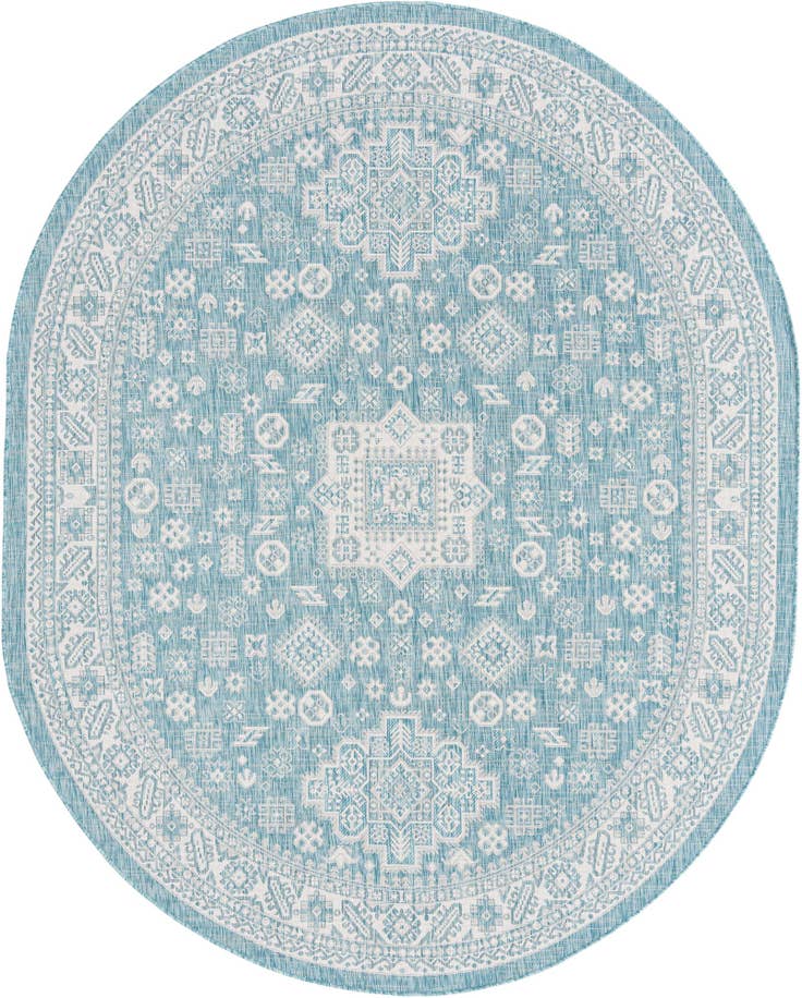 Detail image of 7' 10 x 10' Easy-Clean Aztec Indoor / Outdoor Oval Rug