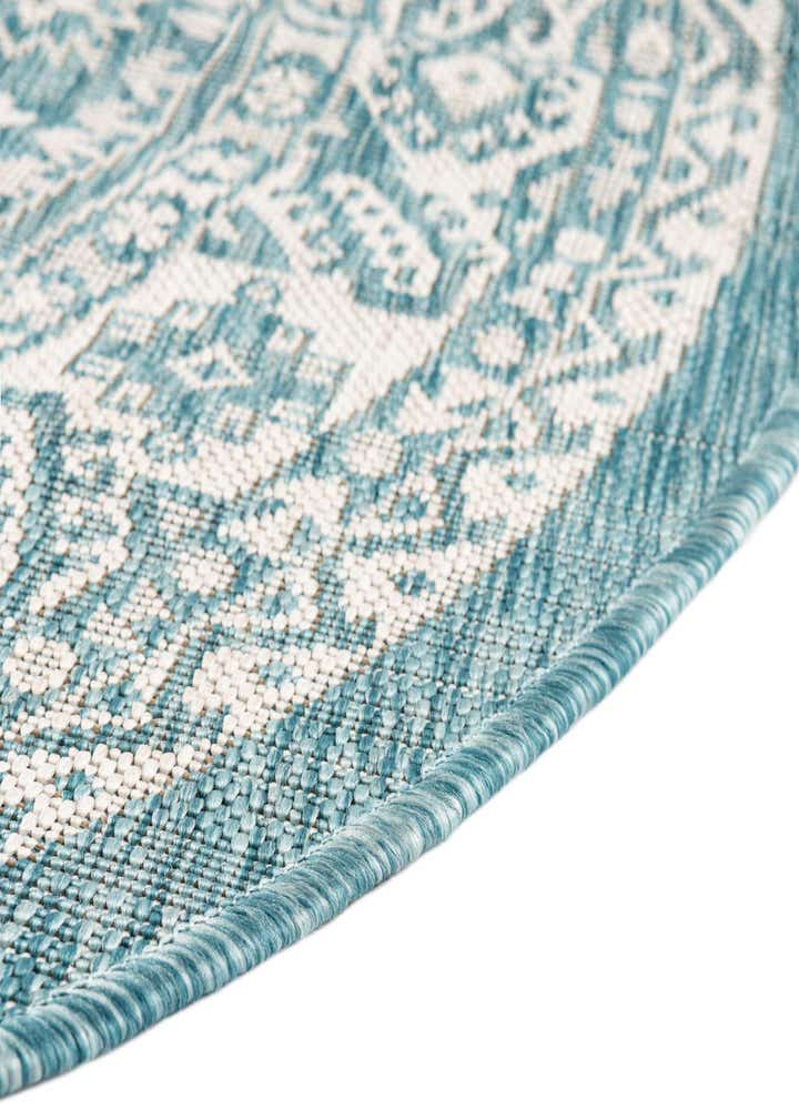 3' x 5' 3 Easy-Clean Aztec Indoor / Outdoor Oval Rug