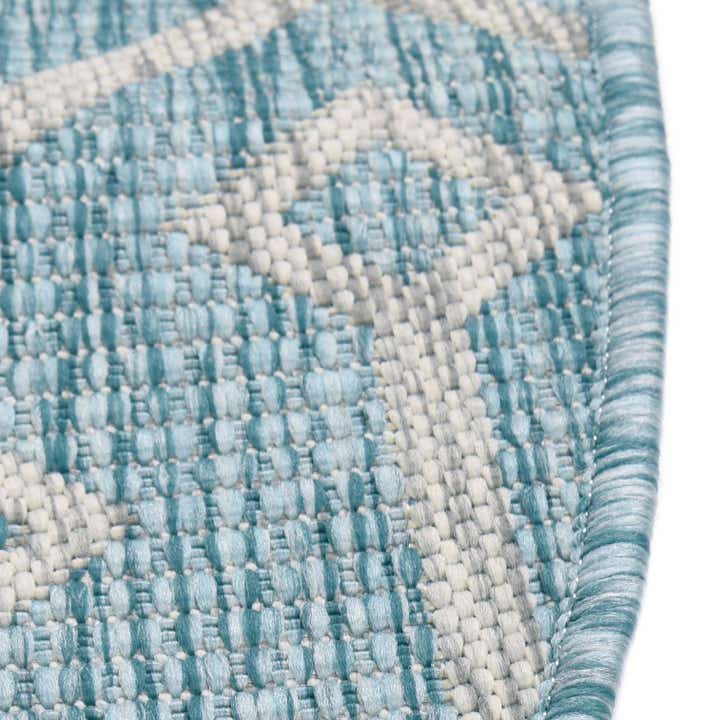 5' 3 x 8' Easy-Clean Trellis Indoor / Outdoor Oval Rug