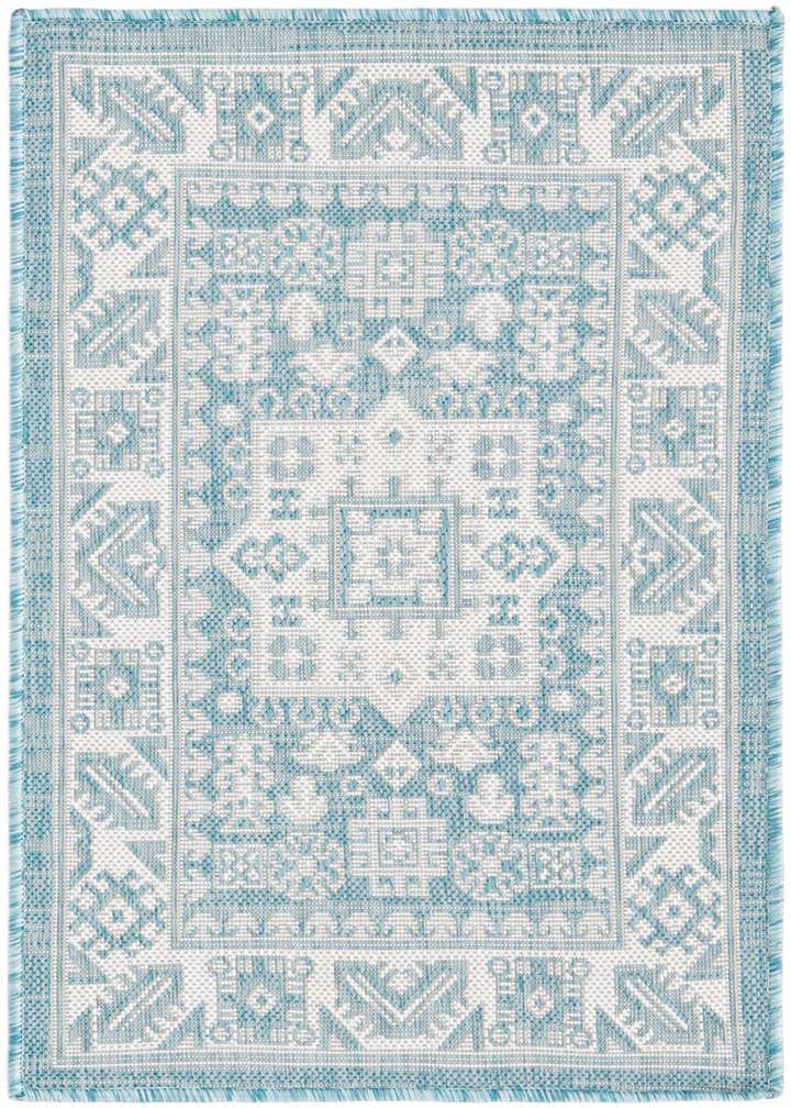 2' x 3' Easy-Clean Aztec Indoor / Outdoor Rug