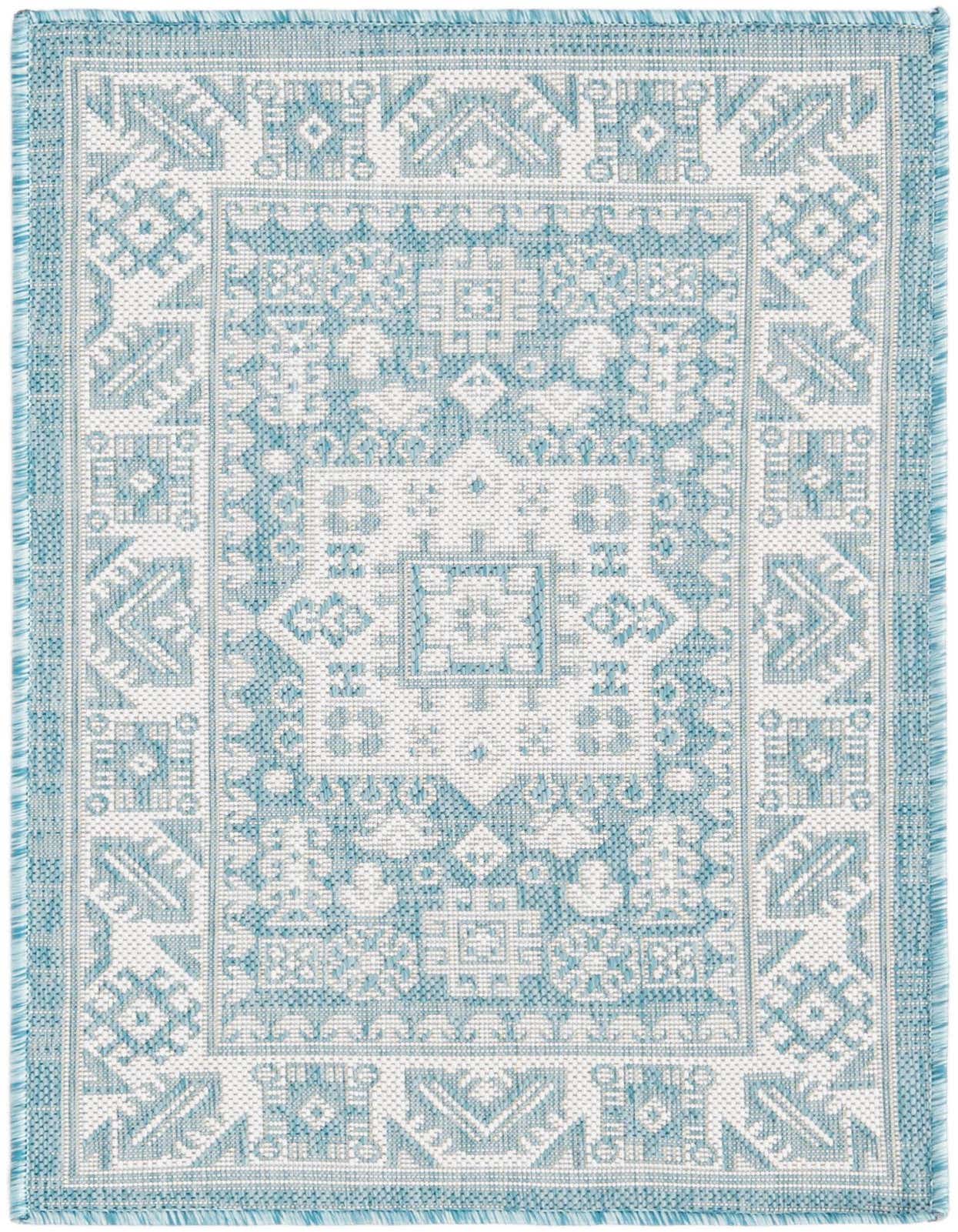 2' x 3' Easy-Clean Aztec Indoor / Outdoor Rug