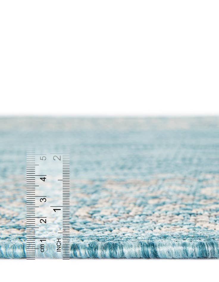 Detail image of 4' x 6'  Washable Border Indoor / Outdoor Rug