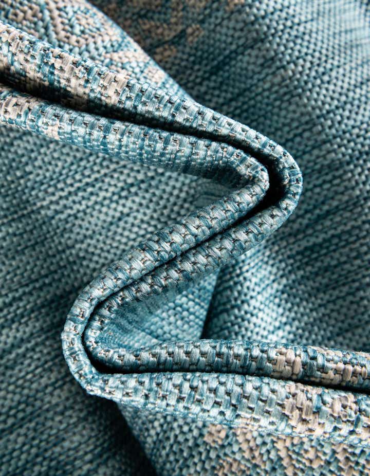 9' x 12' Easy-Clean Border Indoor / Outdoor Rug