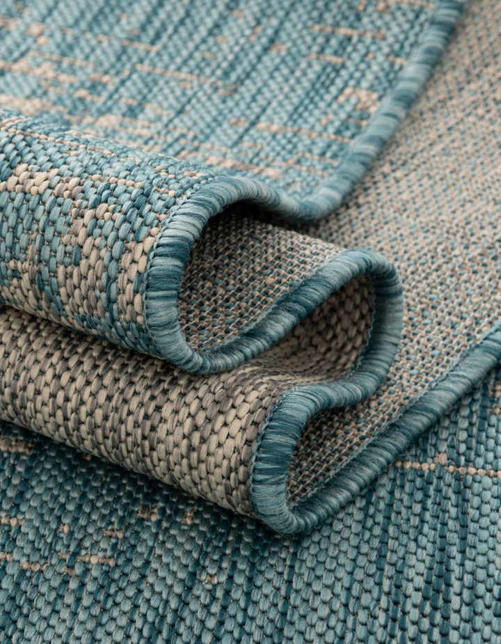 5' 3 x 8' Easy-Clean Modern Indoor / Outdoor Rug