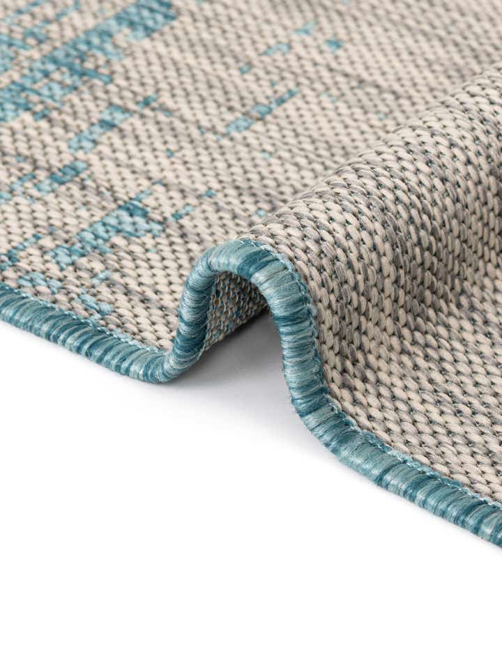 5' 3 x 8' Easy-Clean Modern Indoor / Outdoor Rug