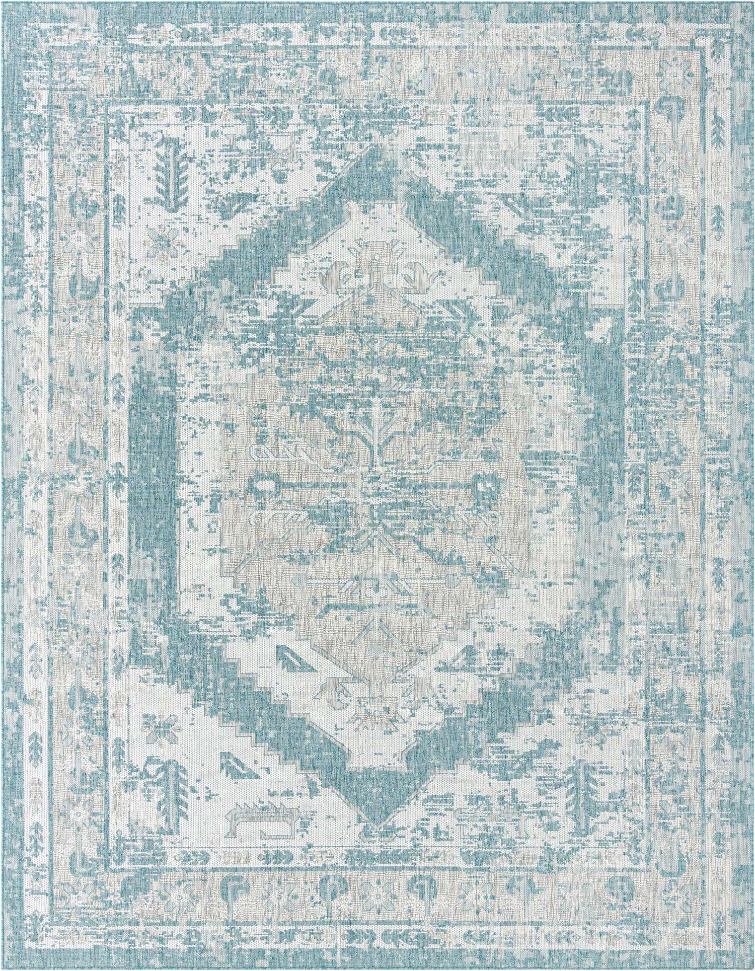 9' x 12' Easy-Clean Traditional Indoor / Outdoor Rug