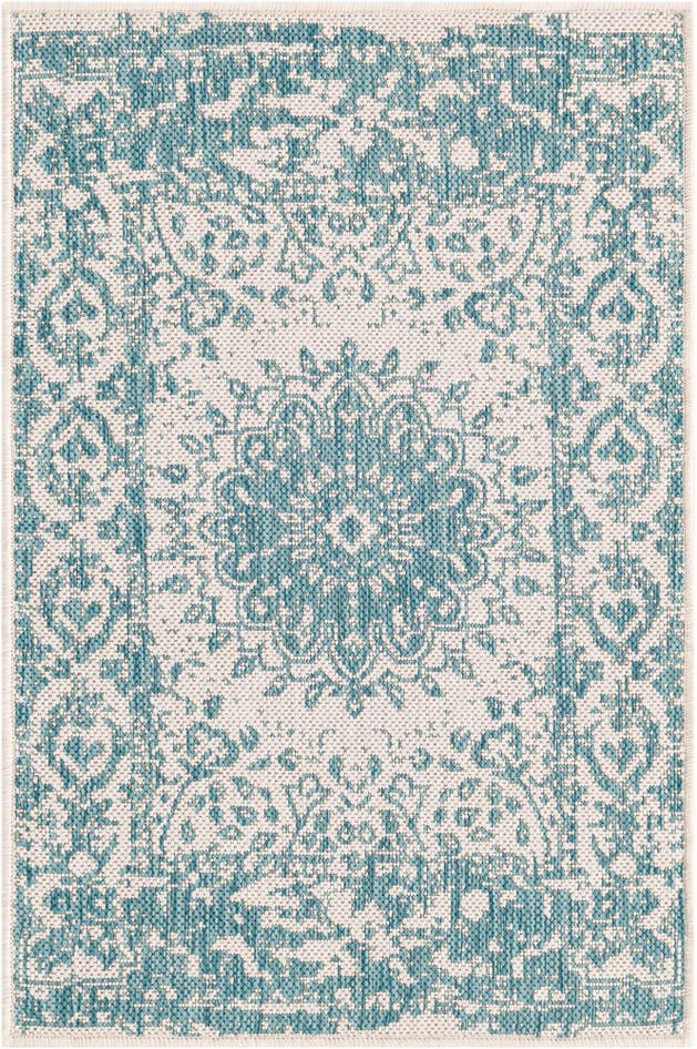 Detail image of 2' x 3' Easy-Clean Traditional Indoor / Outdoor Rug