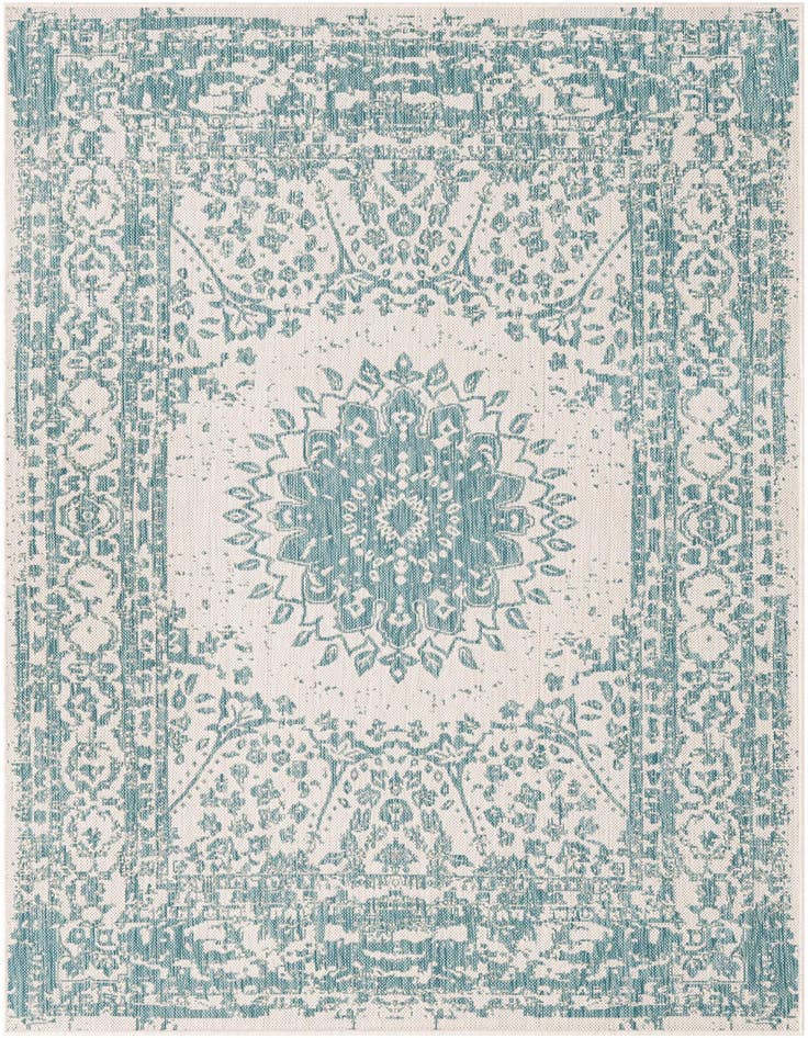 Detail image of 5' 3 x 7' Easy-Clean Traditional Indoor / Outdoor Rug