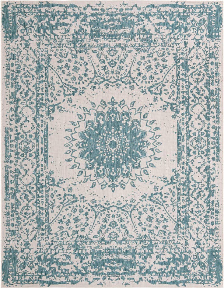 Detail image of 7' 10 x 10' Easy-Clean Traditional Indoor / Outdoor Rug