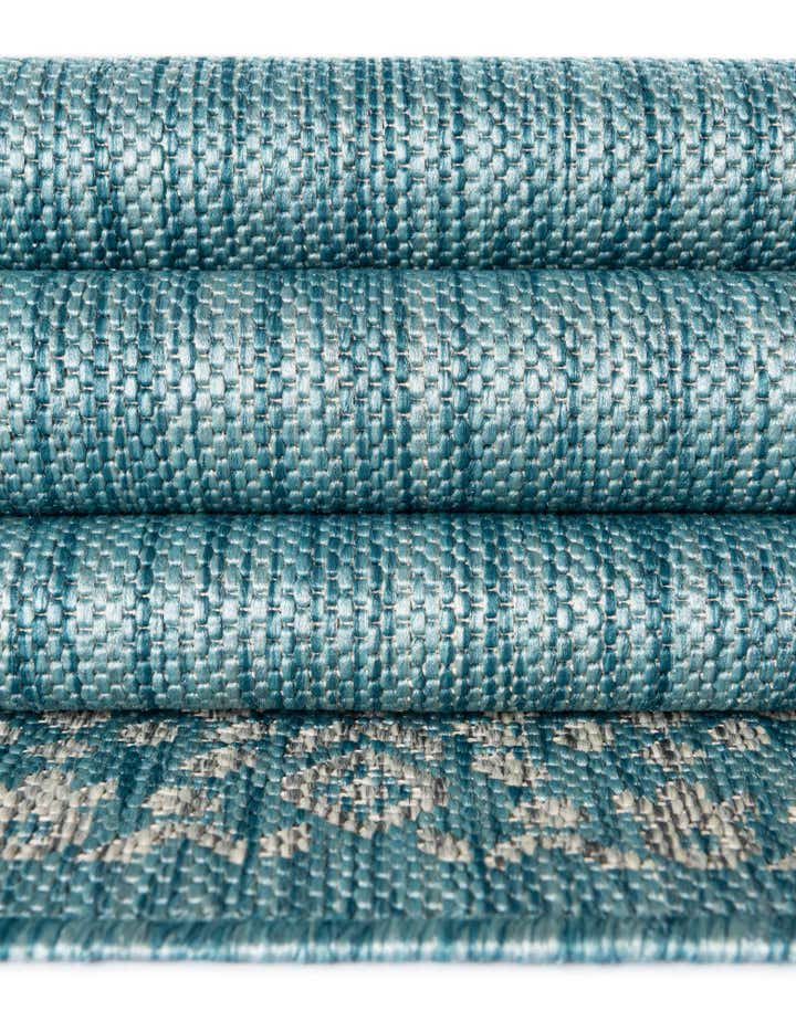 13' x 13' Easy-Clean Border Indoor / Outdoor Round Rug