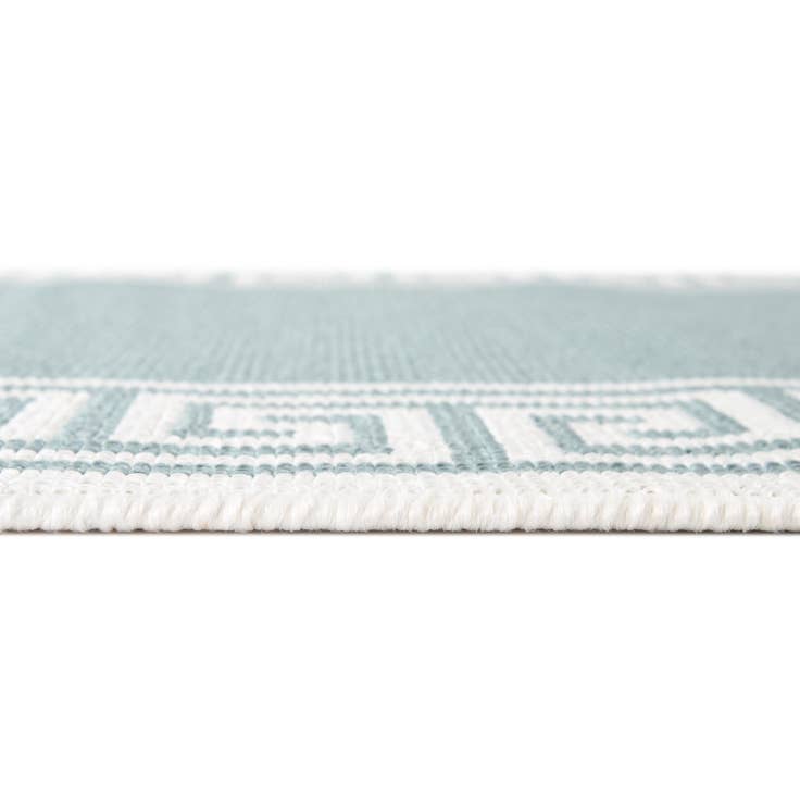 Detail image of 4' x 4' Easy-Clean Coastal Indoor / Outdoor Round Rug