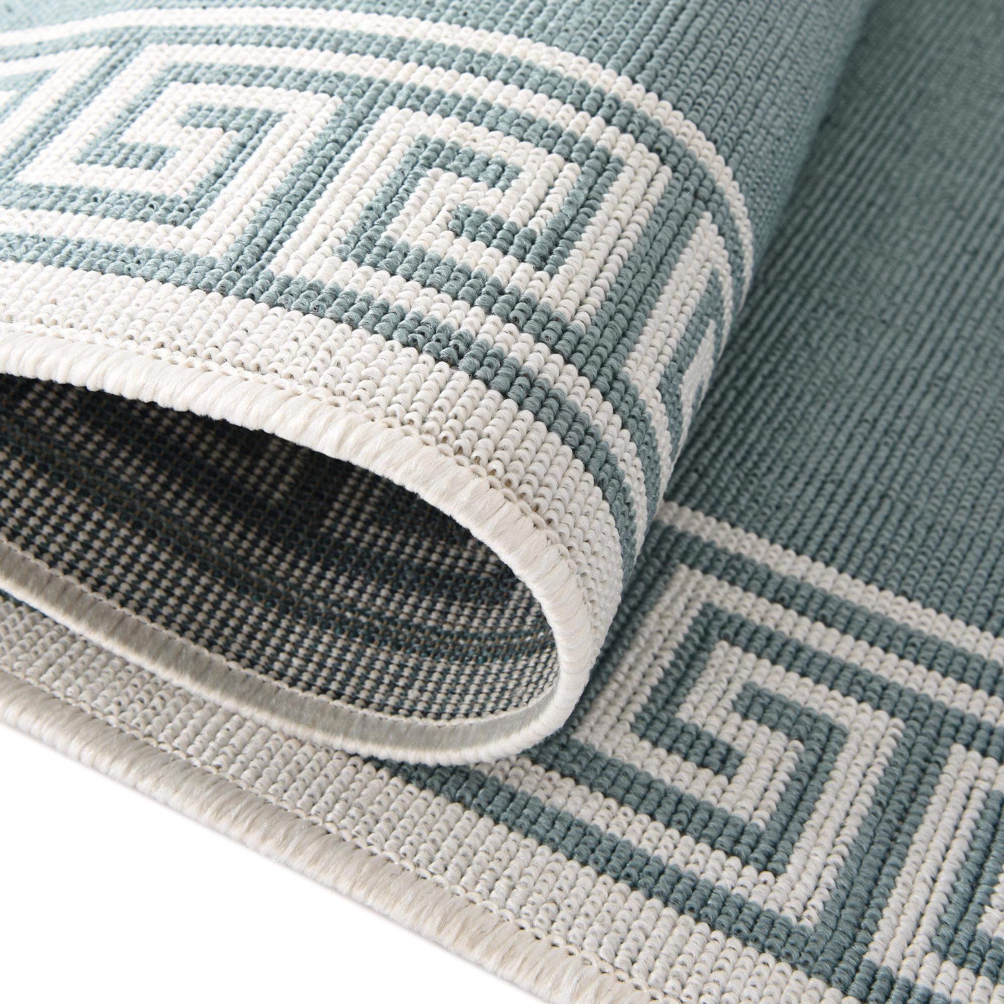 4' x 4' Easy-Clean Coastal Indoor / Outdoor Round Rug
