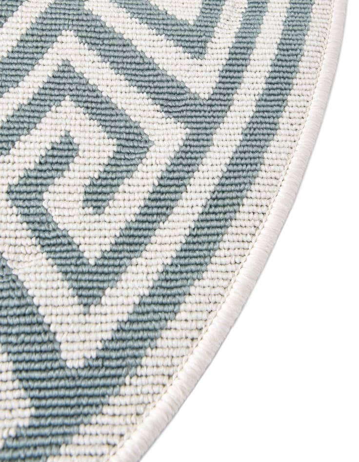 Detail image of 4' x 4' Easy-Clean Coastal Indoor / Outdoor Round Rug