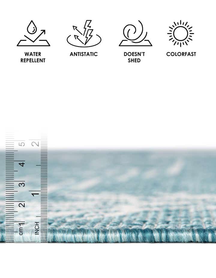 13' x 13' Easy-Clean Coastal Indoor / Outdoor Round Rug