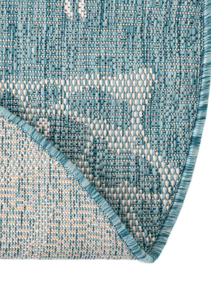 5' 3 x 5' 3 Easy-Clean Coastal Indoor / Outdoor Round Rug