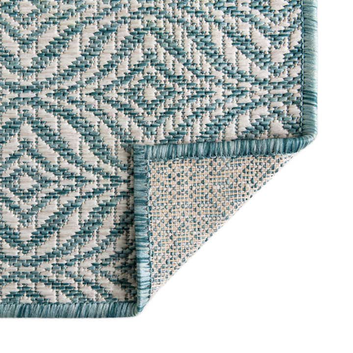 4' x 4' Easy-Clean Lattice Indoor / Outdoor Round Rug