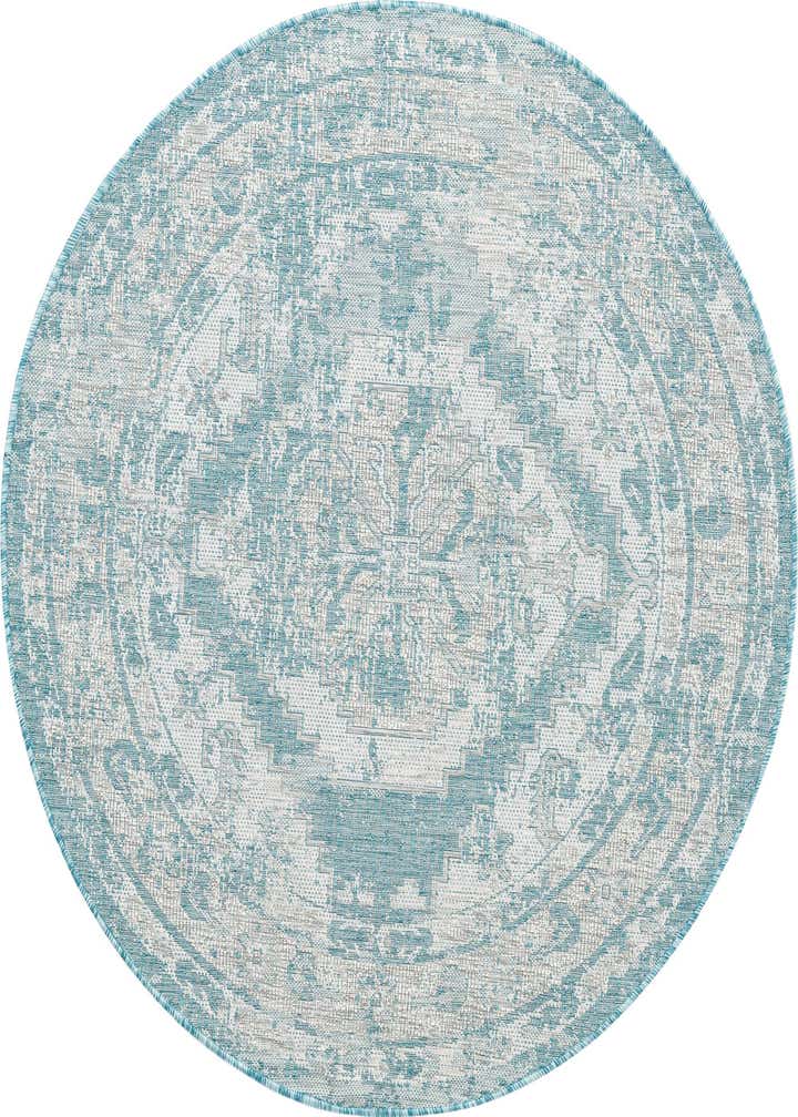 5' 3 x 5' 3 Easy-Clean Traditional Indoor / Outdoor Round Rug