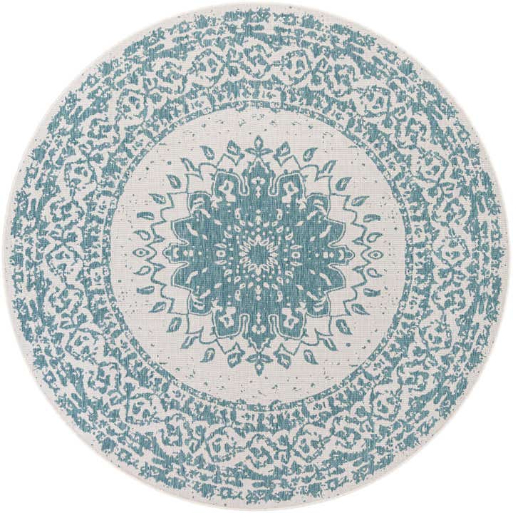 7' 10 x 7' 10 Easy-Clean Traditional Indoor / Outdoor Round Rug