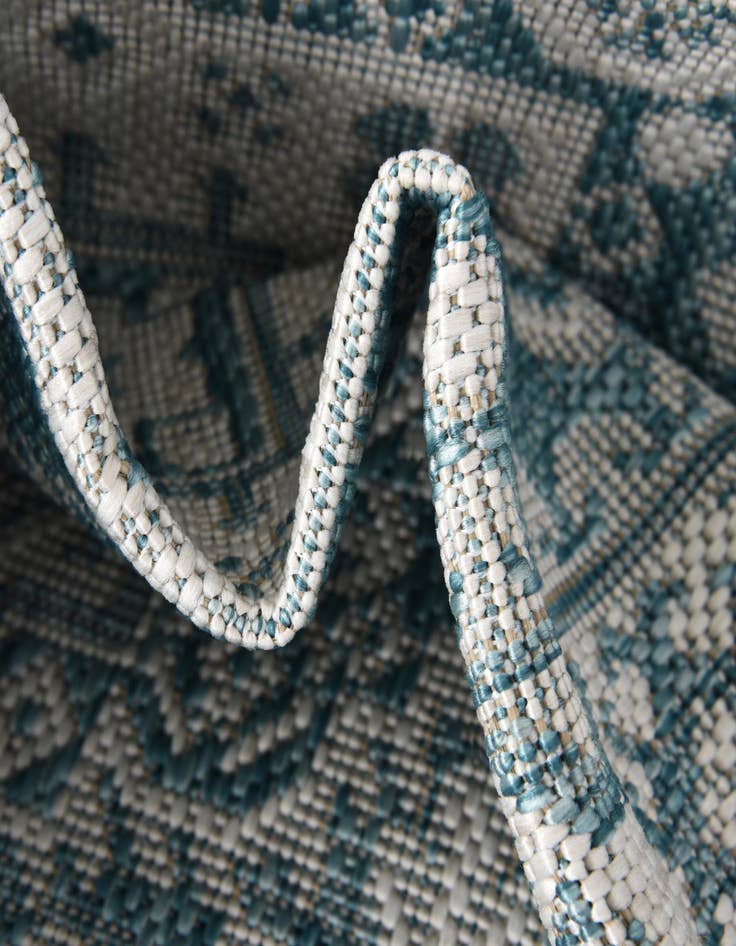 Detail image of 2' x 6' Easy-Clean Aztec Indoor / Outdoor Runner Rug