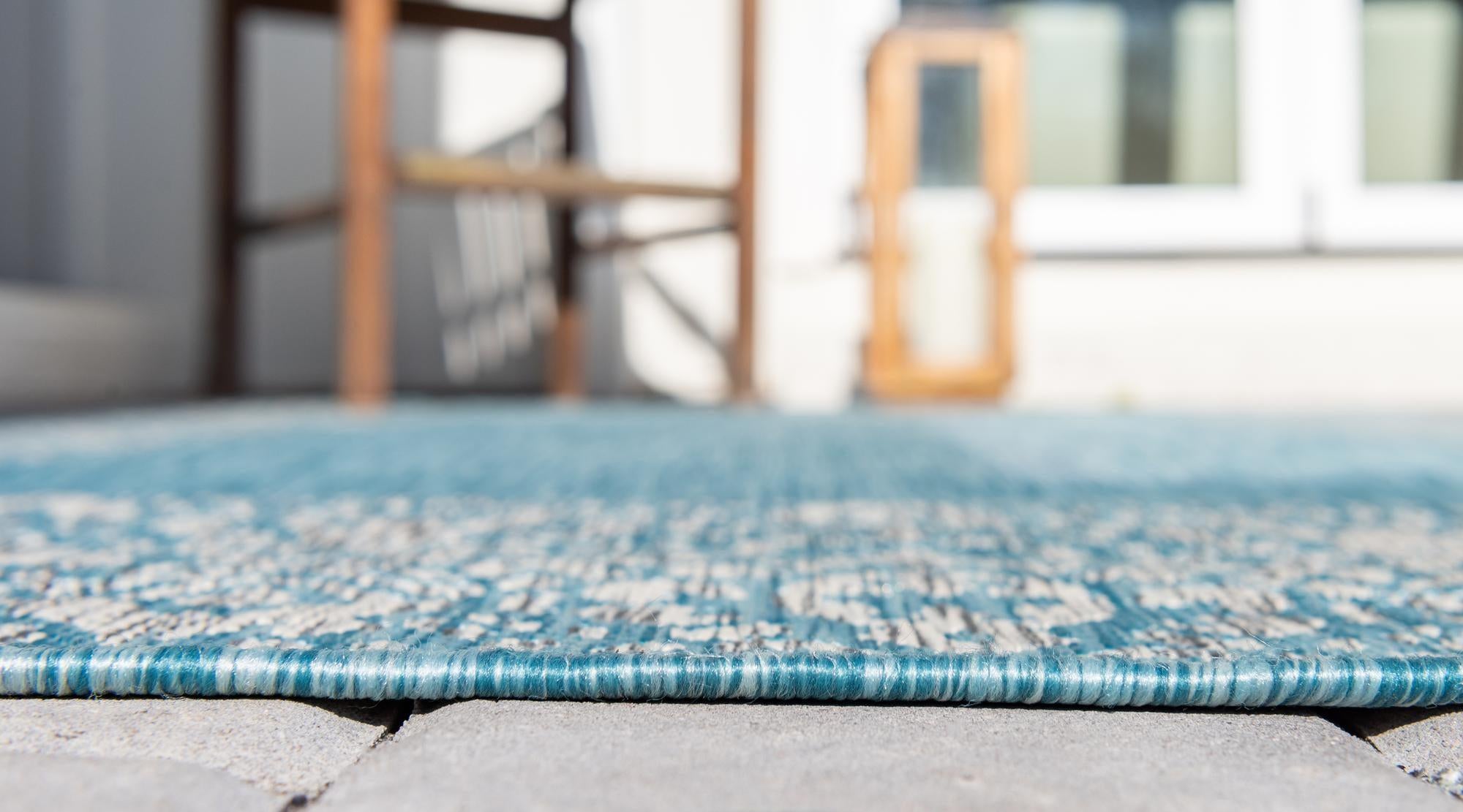 2' x 6' Easy-Clean Border Indoor / Outdoor Runner Rug
