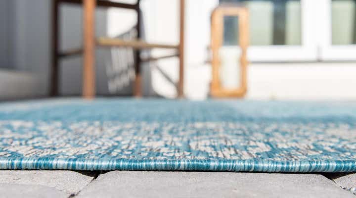 2' x 6' Easy-Clean Border Indoor / Outdoor Runner Rug
