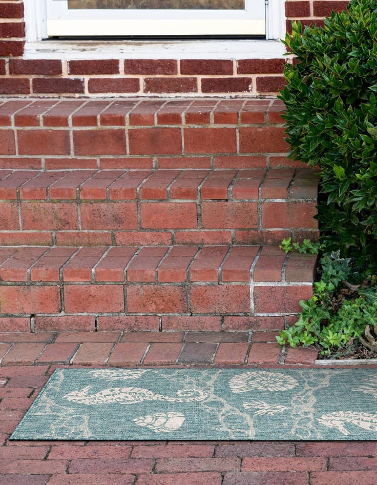 Detail image of 2' x 6'  Washable Coastal Indoor / Outdoor Runner Rug