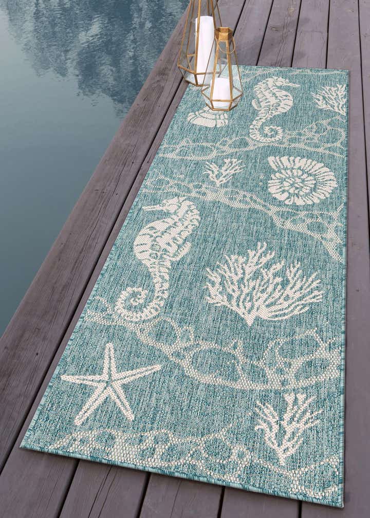 2' 7 x 12' Easy-Clean Coastal Indoor / Outdoor Runner Rug