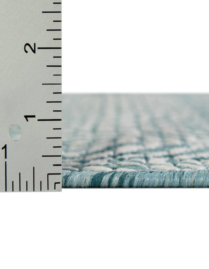 Detail image of 2' x 6' Washable Lattice Indoor / Outdoor Runner Rug