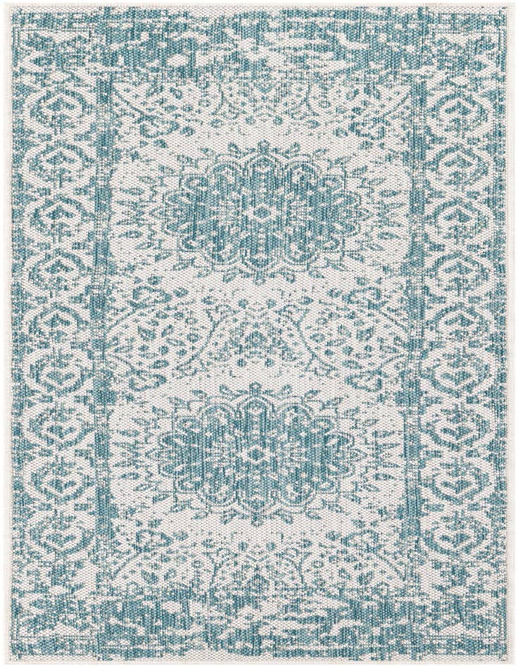 Detail image of 2' x 5' 3 Easy-Clean Traditional Indoor / Outdoor Runner Rug