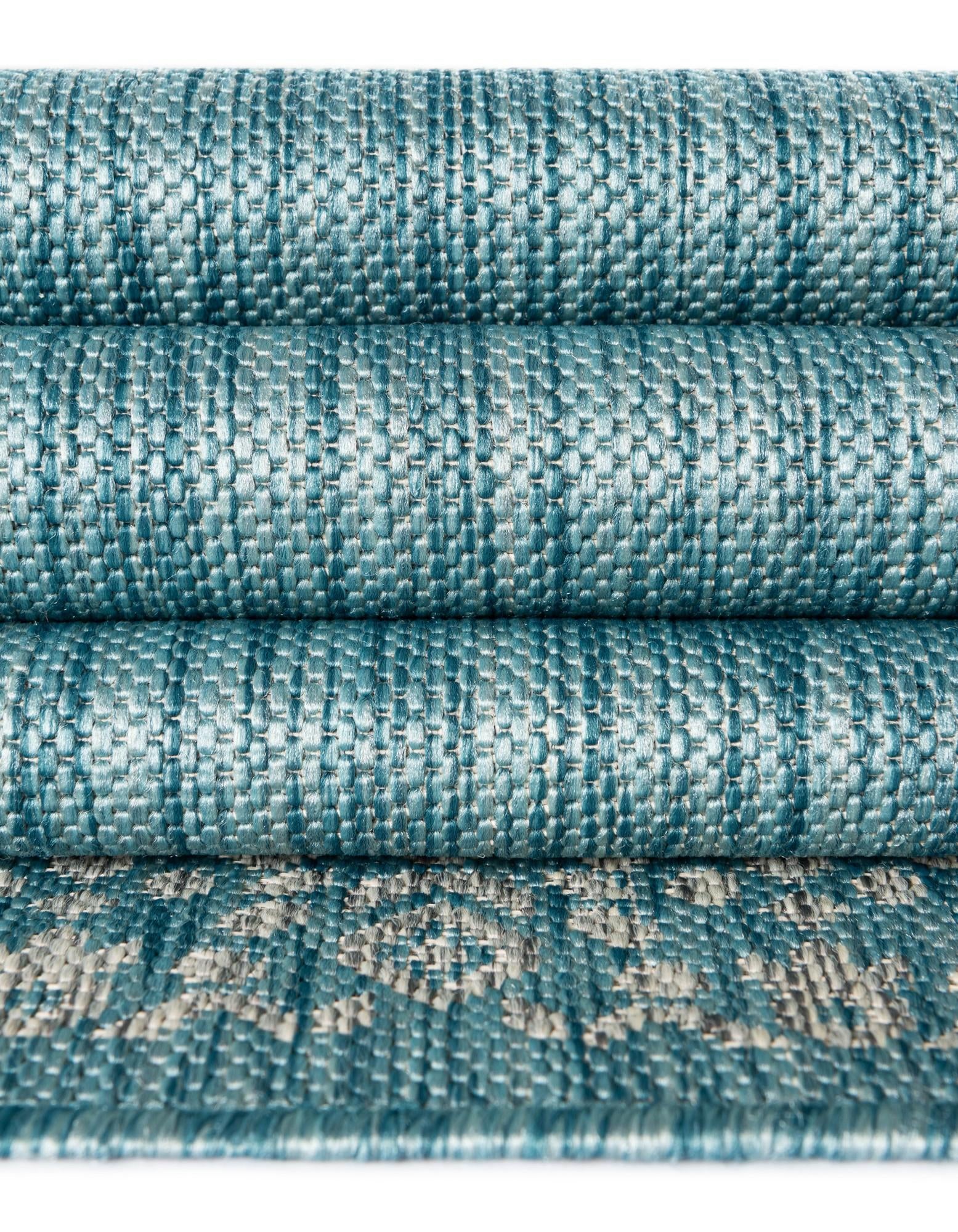 13' x 13' Easy-Clean Border Indoor / Outdoor Square Rug