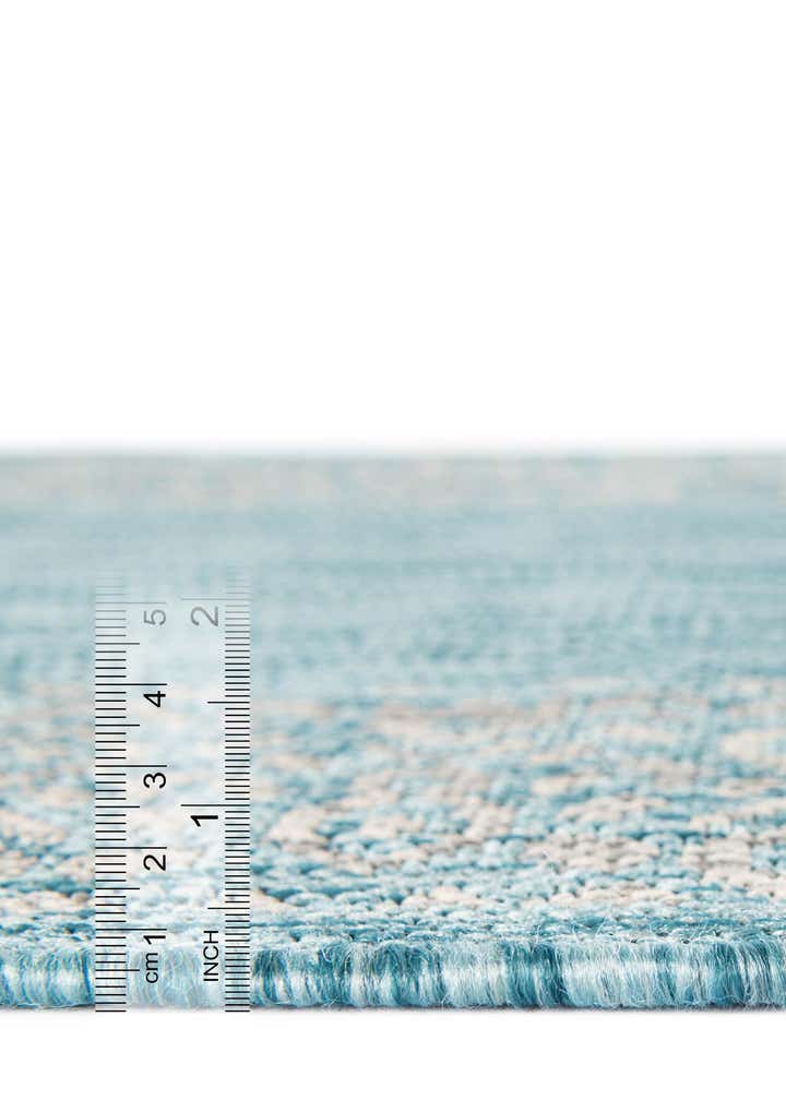 10' 8 x 10' 8 Easy-Clean Border Indoor / Outdoor Square Rug