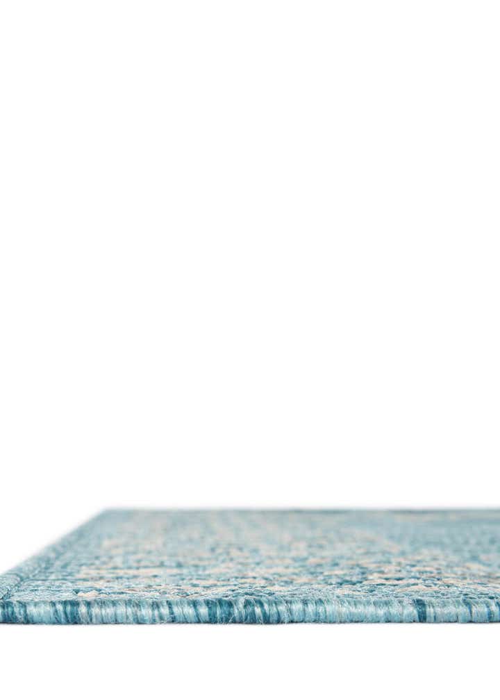 10' 8 x 10' 8 Easy-Clean Border Indoor / Outdoor Square Rug