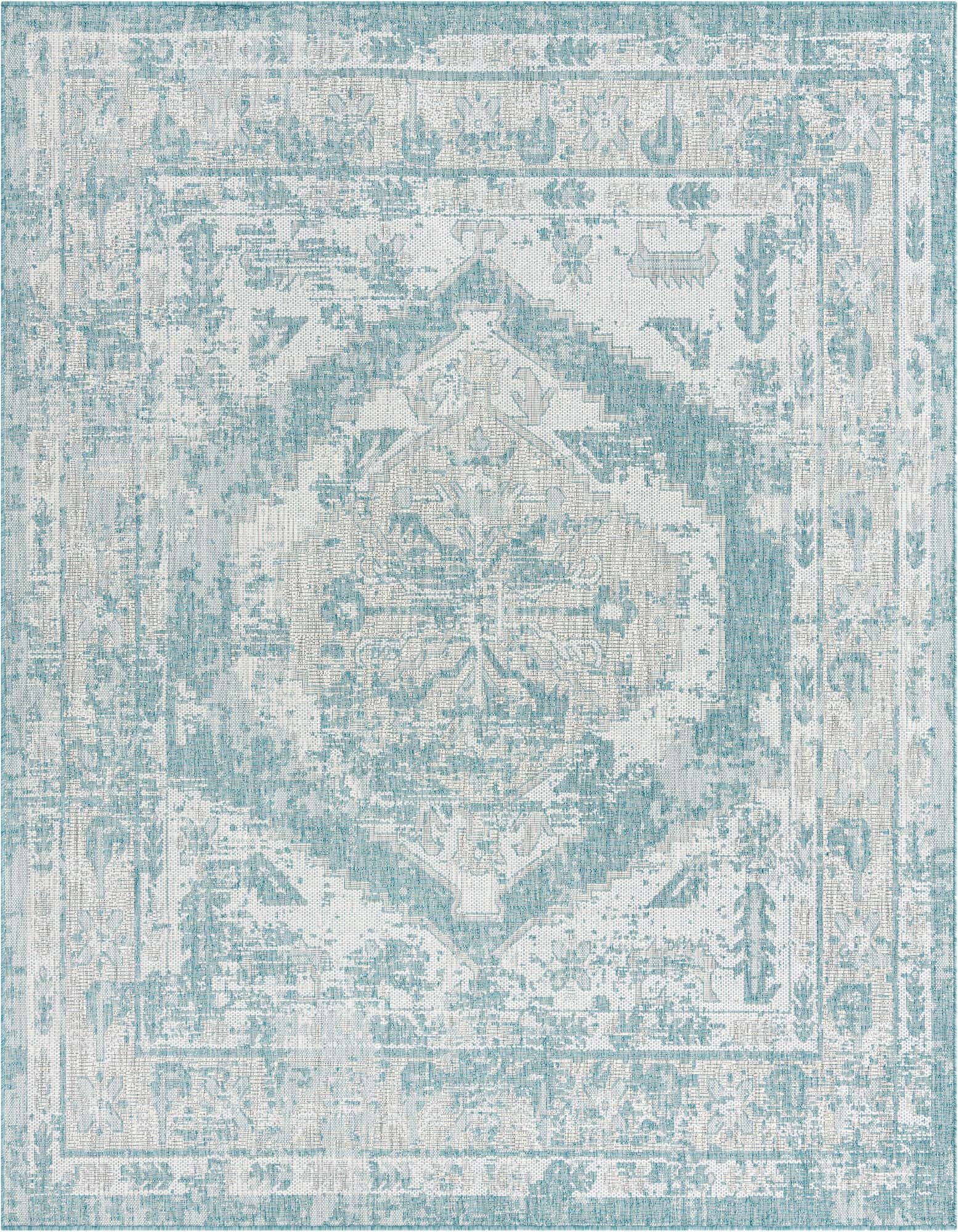 7' 10 x 7' 10 Easy-Clean Traditional Indoor / Outdoor Square Rug