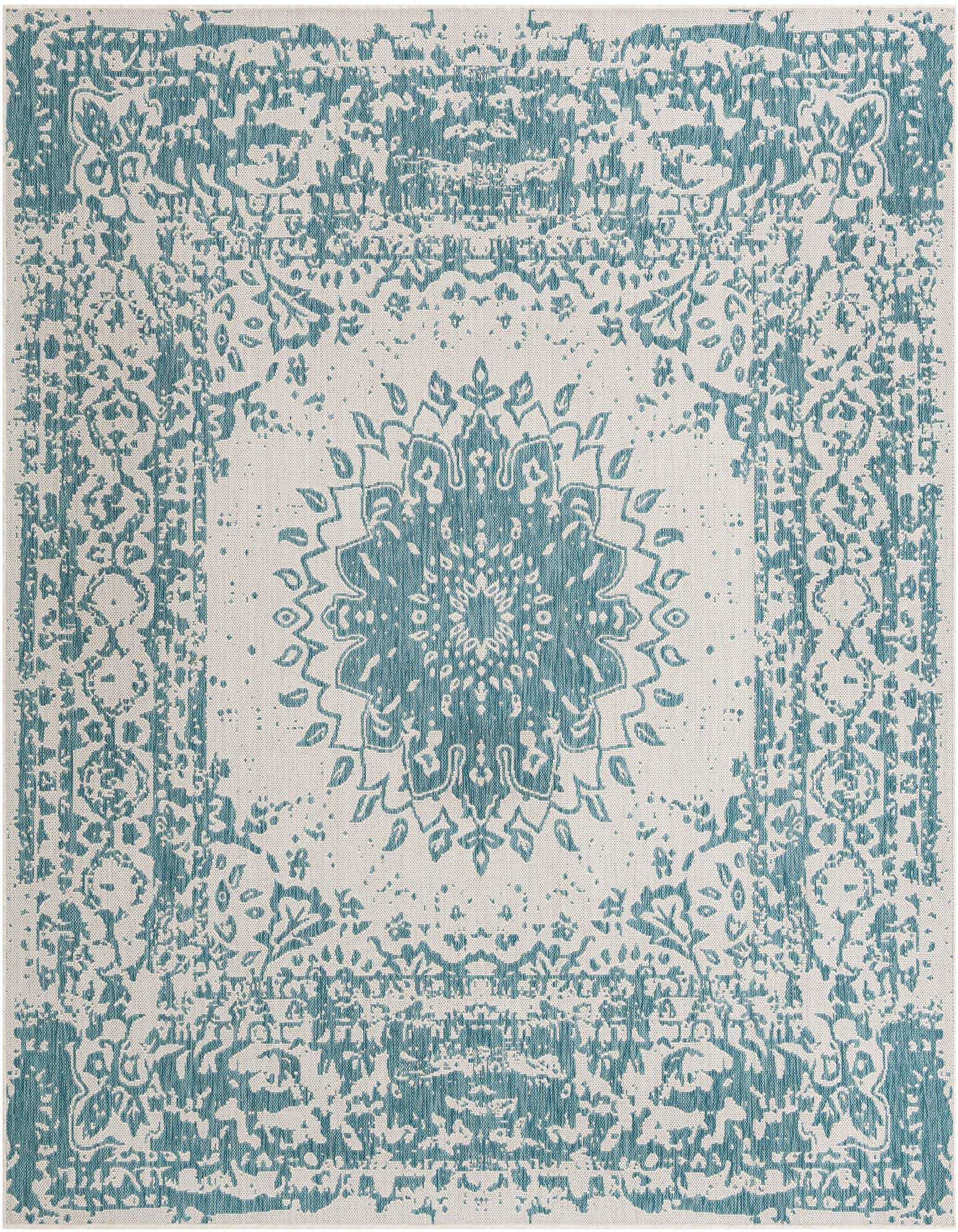 7' 10 x 7' 10 Easy-Clean Traditional Indoor / Outdoor Square Rug