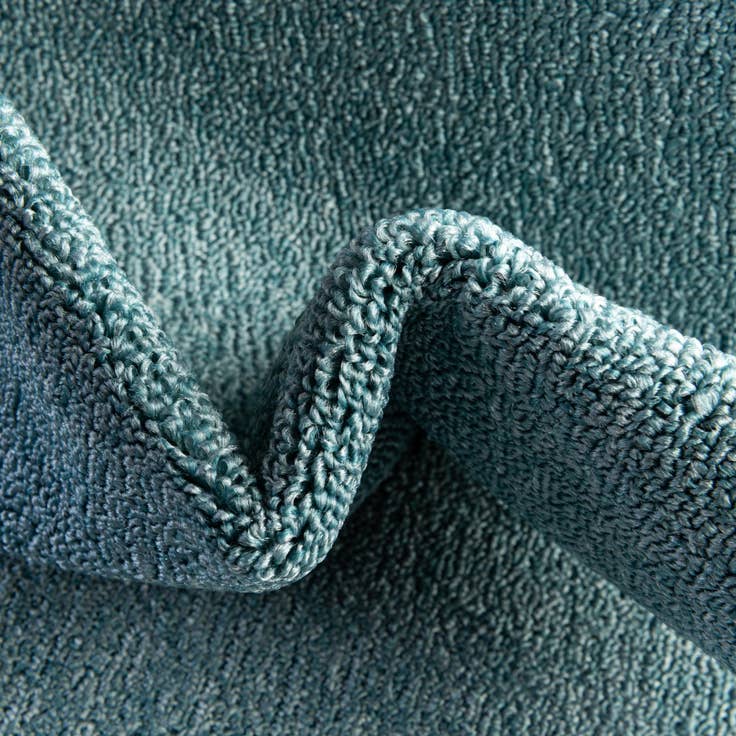 Detail image of 6' x 9' Everyday Solid Rug