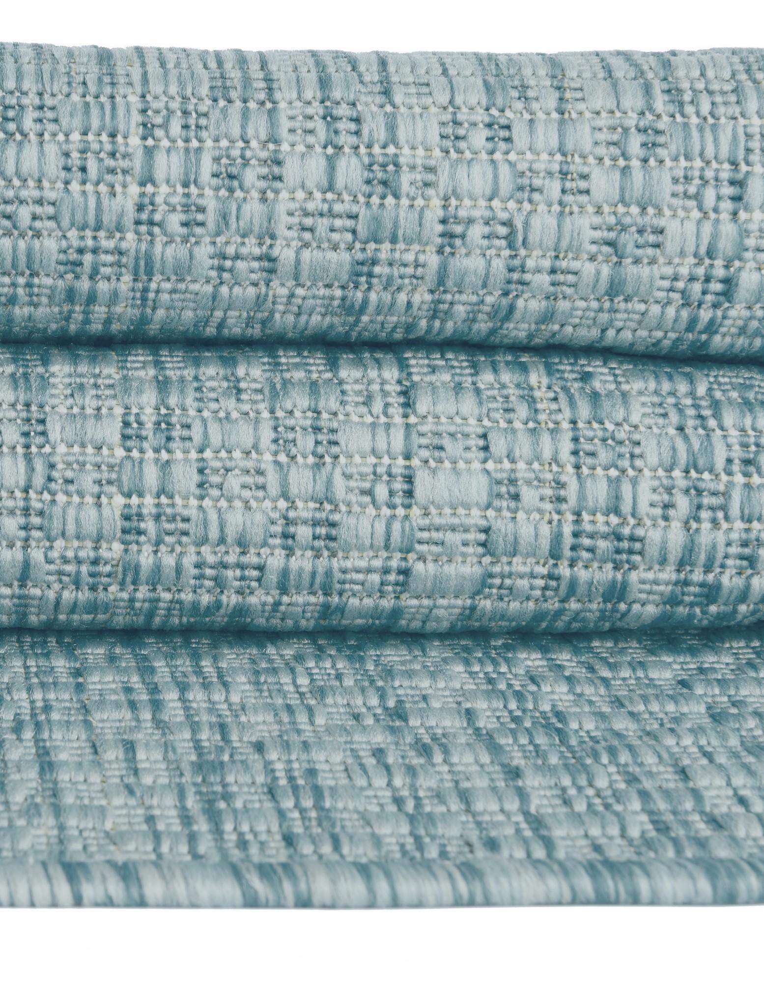 6' x 9' Easy-Clean Solid Indoor / Outdoor Rug