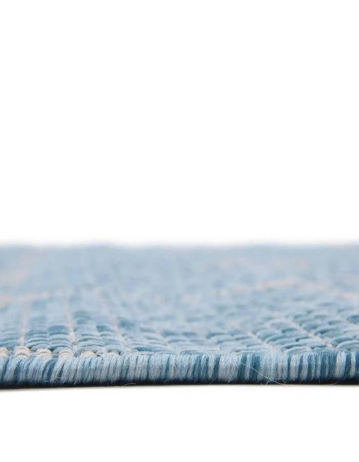 Detail image of 4' x 6' Easy-Clean Trellis Indoor / Outdoor Rug