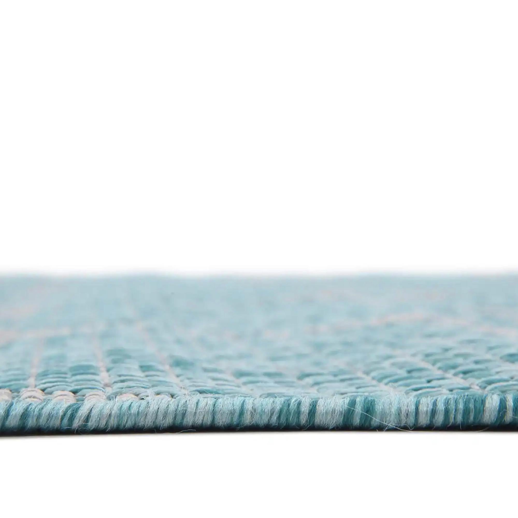 2' x 8' Easy-Clean Lattice Indoor / Outdoor Runner Rug