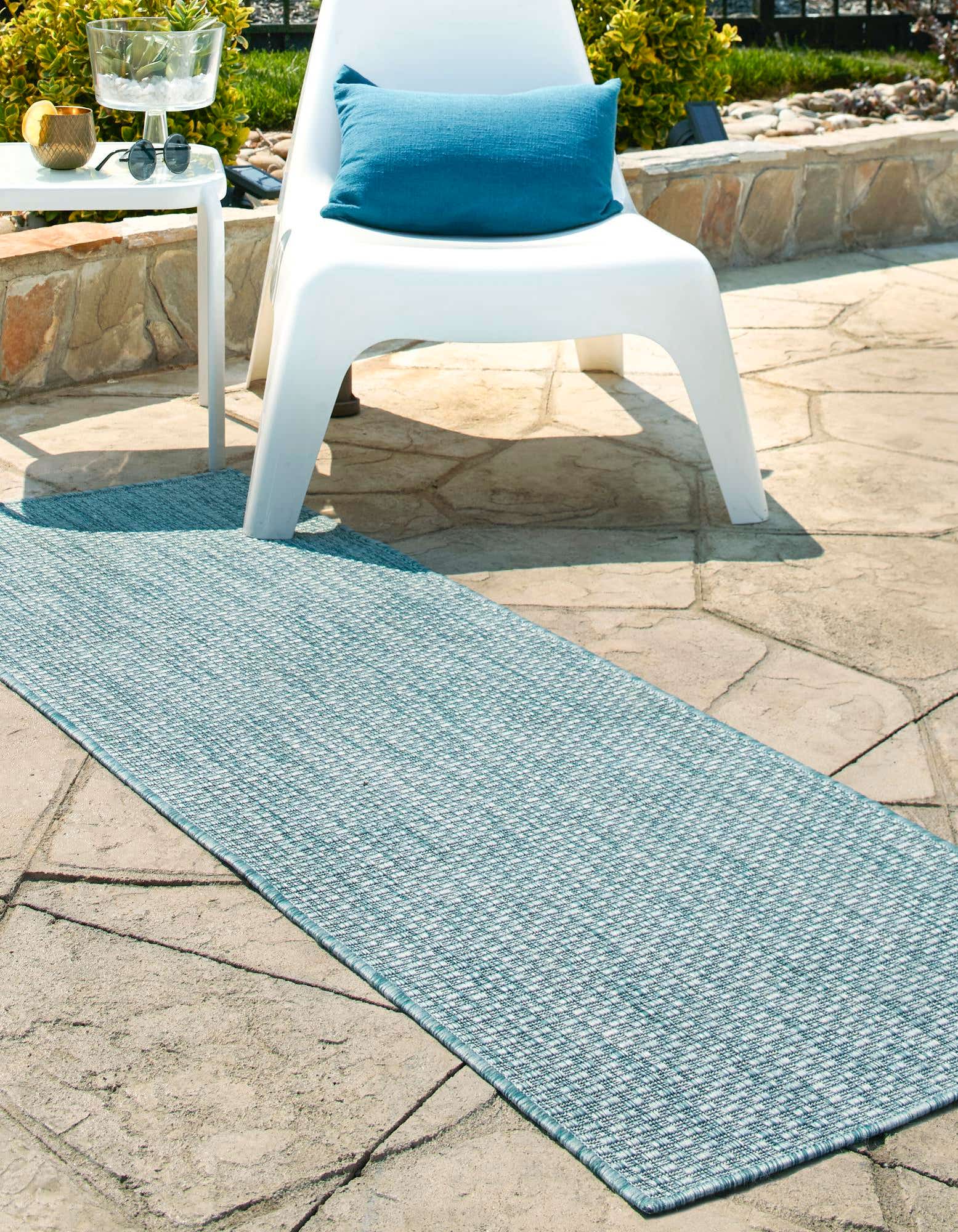 Detail image of 62cm x 185cm Solid Indoor / Outdoor Runner Rug