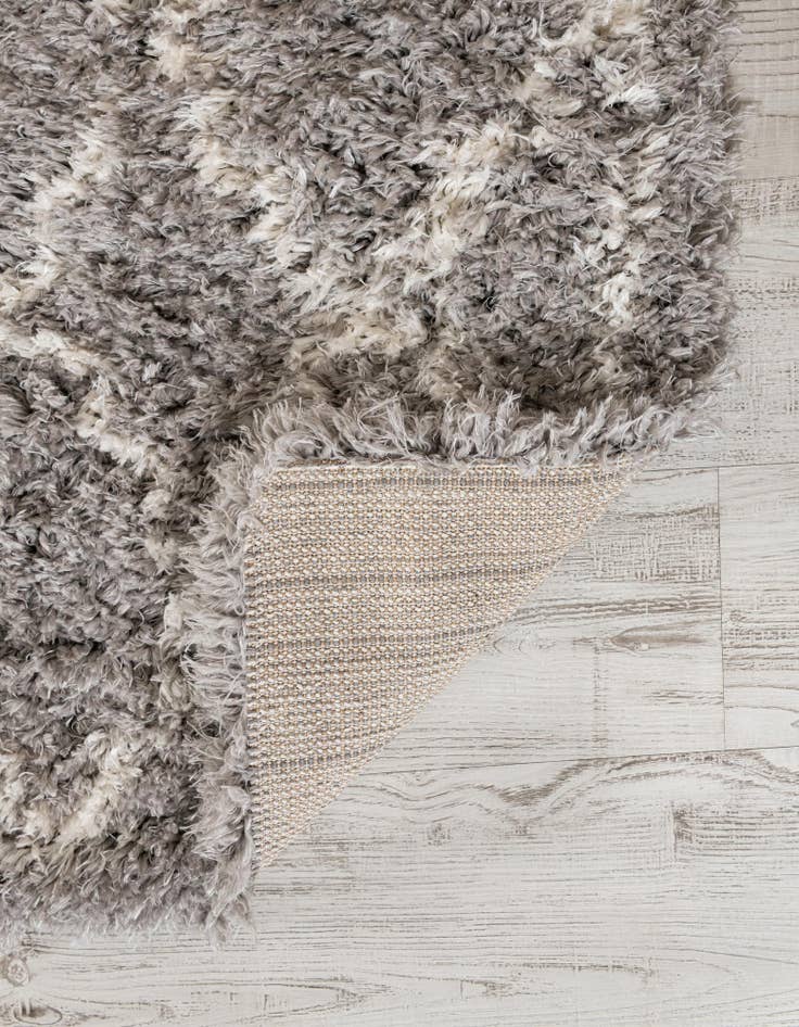 Detail image of 10' x 14' Infinity Shag Rug