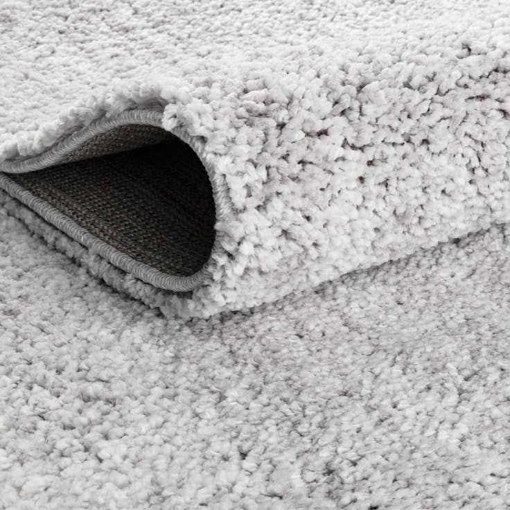 Detail image of 5' 3 x 8' Jill Zarin Shaggy Chic Rug